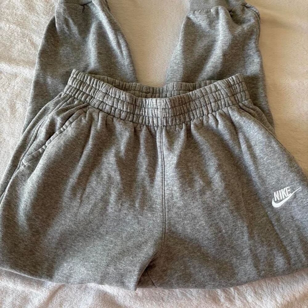 Nike Women's Grey Joggers-tracksuits